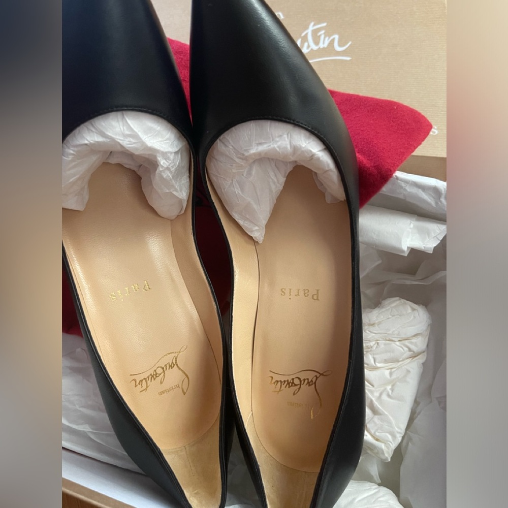 Christian Louboutin Leather Pumps
Dust bag and box included - Picture 5 of 5